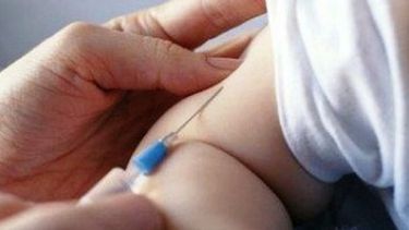 Salud Pública sale a Ullum a vacunar contra la gripe casa por casa