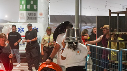 ¡Llegó el ventarrón a la Fiesta Nacional del Sol! Las imágenes de las ráfagas en el Estadio del Bicentenario ¡Llegó el ventarrón a la Fiesta Nacional del Sol! Las imágenes de las ráfagas en el Estadio del Bicentenario