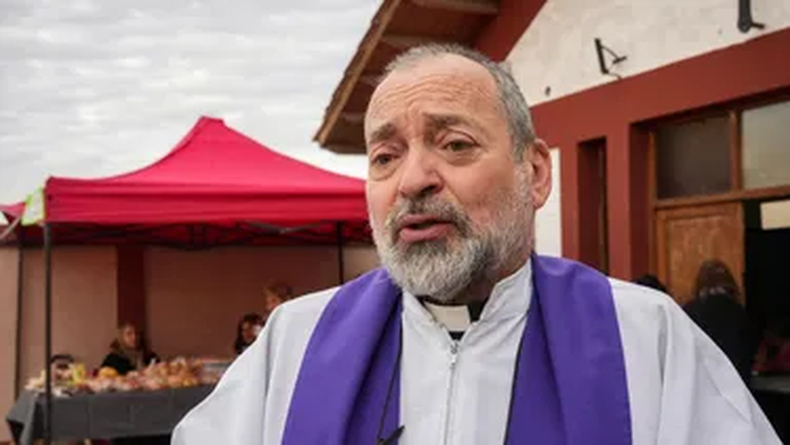 Padre José María Nieto.