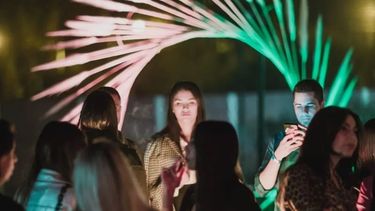 For Seasons 2: la fiesta que la rompió tiene segunda parte