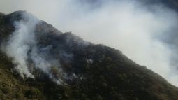 Incendios: se agrava la situación en Valle Fértil y hay heridos