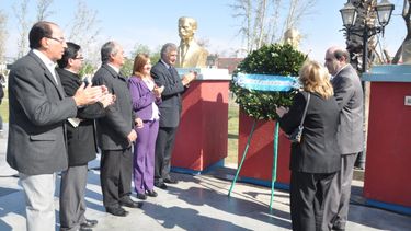 Rawson comenzó celebrando sus 72 años con un acto en la Plaza Centenario