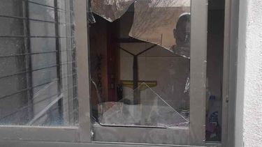 Dos ladrones fueron atrapados en diferentes robos en San Juan. Uno de ellos ingresó a una casa violentando una ventana. Imagen ilustrativa Dos ladrones fueron atrapados en diferentes robos en San Juan. Uno de ellos ingresó a una casa violentando una ventana. Imagen ilustrativa