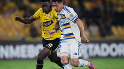Jugando con uno menos, Boca perdió con el último y se complica en el grupo Jugando con uno menos, Boca perdió con el último y se complica en el grupo