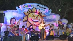 Disfrutá de la música y actividades en el stand de Rawson