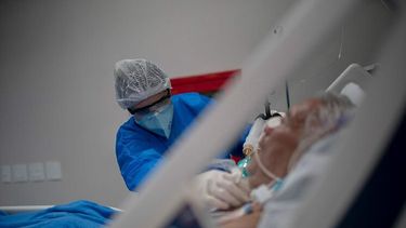 El coronavirus se cobró la vida de dos sanjuaninos y se contagiaron más de 400