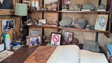  El Museo Prieto está ubicado en Calle 25 de Mayo, 788, Villa San José de Jáchal. Se puede visitar de 9.30 a 12.00 y de 15.00 a 18.00 h. Entrada libre y gratuita.