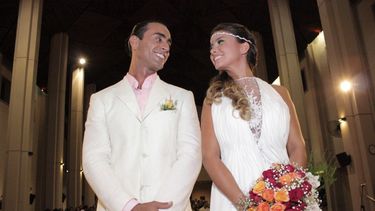 La chica Reef dio el sí en la Catedral