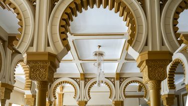 Video: la idiosincrasia árabe en un monumento del microcentro de San Juan