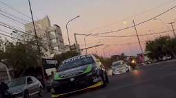 Video: rugió el centro sanjuanino con el desfile de autos del Turismo Nacional Video: rugió el centro sanjuanino con el desfile de autos del Turismo Nacional