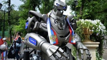 Androides para guerra, cirugía y paseos espaciales