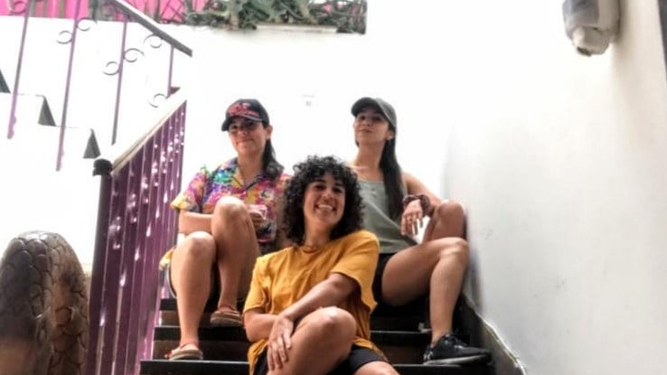 Sudakas Sudadas, las artistas chilenas que llegaron a San Juan para compartir desde el movimiento y el re-pensarse