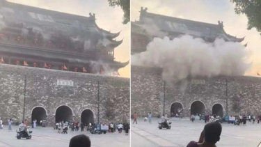 Video: el momento en que colapsó el techo de una torre de más de 650 años en China