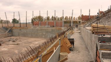 El otro estadio cerrado ya muestra sus formas en Rawson