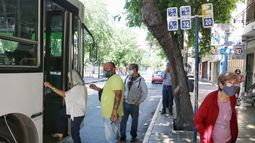Colectivos gratis por las elecciones, pero pocas unidades en funcionamiento