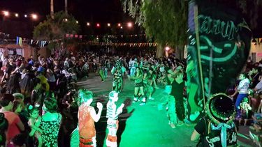 El corso pasó por la Villa Carolina, ¿adónde va ahora?