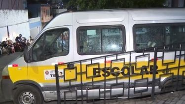 Un nene falleció en Brasil al ser olvidado en un transporte escolar.