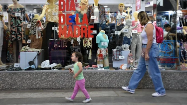 Esto podés comprarle a mamá con $10.000 en San Juan