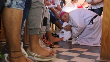 Mirá cómo es el emocionante lavado de pies a presos en San Juan