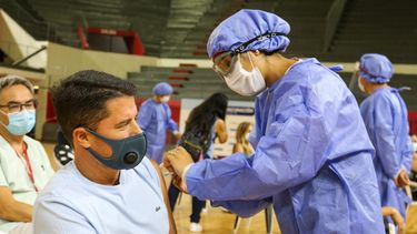 Más del 50% de las primeras dosis de la vacuna ya fueron colocadas en San Juan