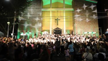 Con una gran cantidad de artistas, se realizó el Pesebre Viviente en Capital