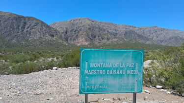 La Montaña de la Paz es uno de los picos más visitados de Pedernal, en Sarmiento.