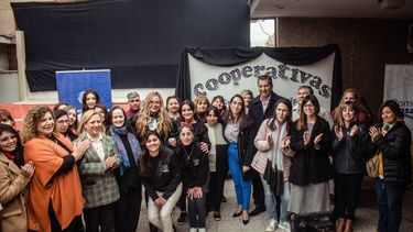 Caucete entregó maquinarias a cooperativas de trabajo conformadas por mujeres