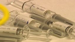 Con pronóstico reservado, mejora la chica trans que inyectaron con aceite de avión