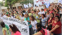 Multitudinaria marcha de mujeres en el centro sanjuanino