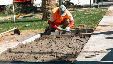 Rivadavia implementa un plan de obras con 12 frentes para poner a punto sus espacios verdes.