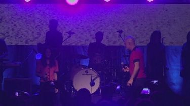 Un famoso y polémico cantante dará un recital en San Juan