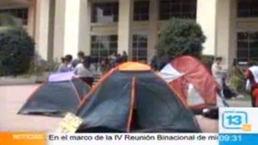 Acamparon en reclamo de viviendas y alimentos