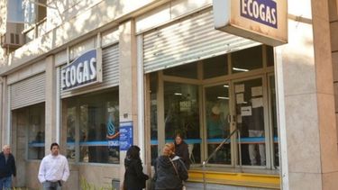 Aluvión sanjuanino en la oficina de Ecogas para reclamar por las boletas