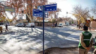 Colocan semáforos en un cruce peligroso de Capital