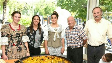 El Centro Valenciano se viste de fiesta para celebrar las fallas