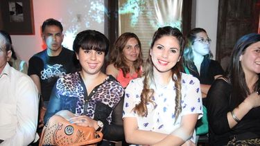 Buscate en todo el color de la presentación de las postulantes