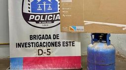 Caucete: robaron un TV y una garrafa de un auto, pero abandonaron el botín tras una persecución Caucete: robaron un TV y una garrafa de un auto, pero abandonaron el botín tras una persecución