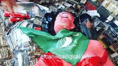 La Difunta Correa apareció con el pañuelo verde