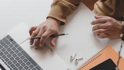 En San Juan, dos importantes empresas buscan trabajadores