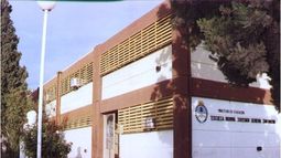 Compañeros respaldaron al alumno que repartió preservativos en la escuela