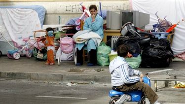 Dos familias sanjuaninas buscan casa: tienen 4 hijos cada una y están muy cerca de ser desalojadas