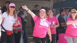 Las chicas corrieron por la salud, contra el cáncer