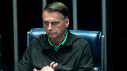 Duro golpe para Jair Bolsonaro: deberá usar tobillera electrónica y tiene prohibido usar las redes sociales