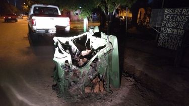 No aprenden más: quemaron dos contenedores de residuos