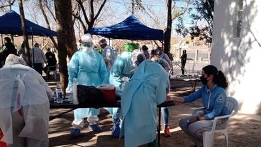 Analizan hacer test rápidos en clínicas privadas de San Juan Analizan hacer test rápidos en clínicas privadas de San Juan
