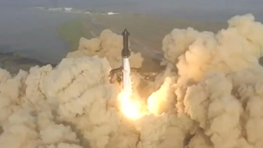 El potente cohete Starship de SpaceX explota minutos después de despegar