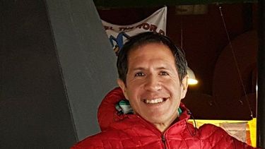 Mujer encadenada: el abogado envuelto en la polémica rompió el silencio