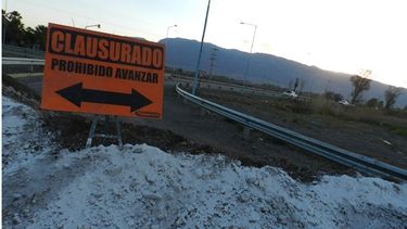 Histórico: cortan el principal acceso a Pocito