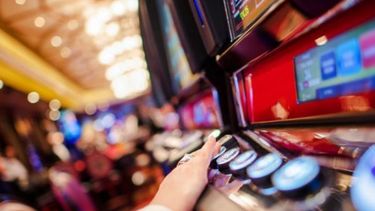 ¡Qué afortunada! Una sanjuanina le ganó al tragamonedas