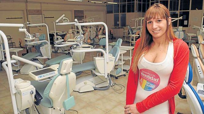 La primera travesti profesional del país: una odontóloga sanjuanina